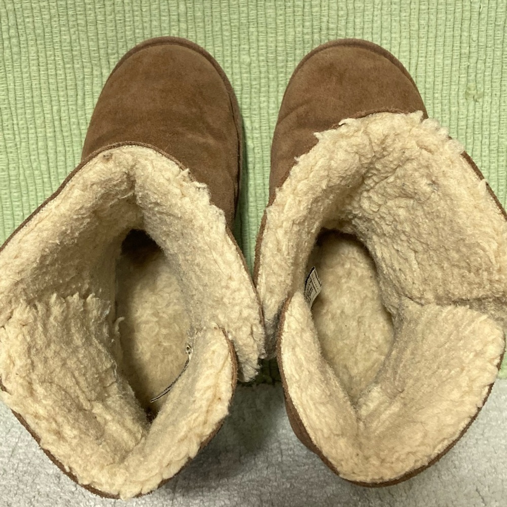 Bearpaw Abigail Suede/Sheepskin/Wool Lining Brown Youth Boots Size US 4 - Picture 5 of 10